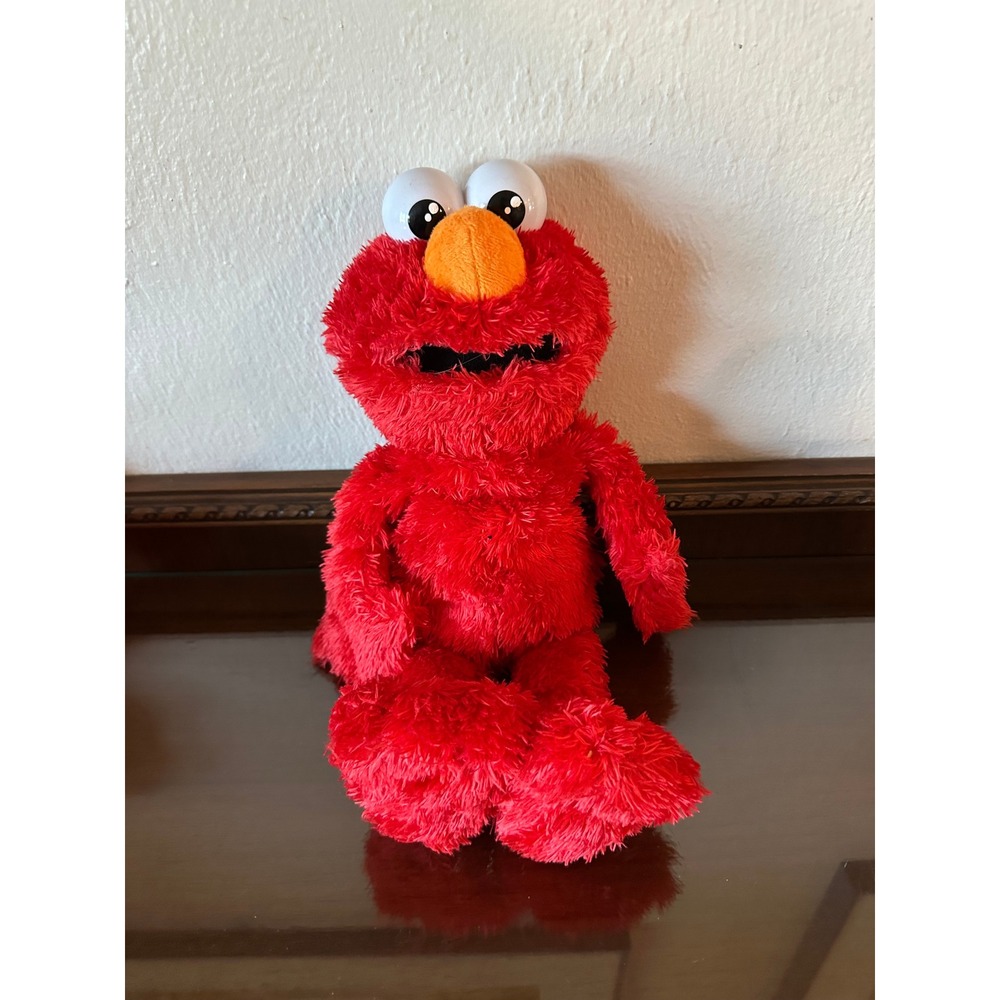 Sesame Street Elmo Love to Hug Plush Red Stuffed Animal Toy 14 Inch